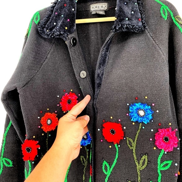 Berek 2 Women's Floral Embellished Sweater Small - Picture 5 of 6